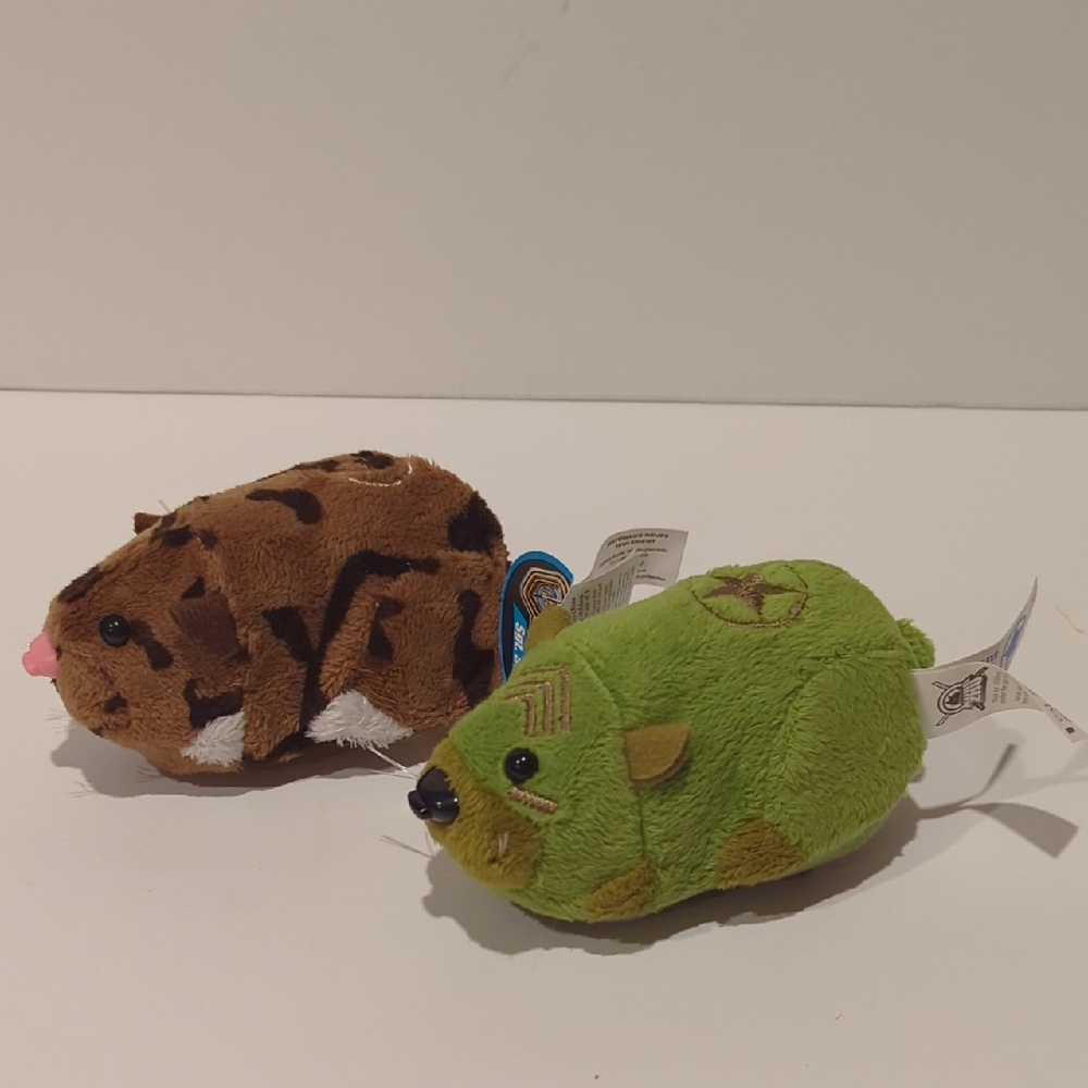 Kung Zhu Zhu Electronic Hamsters Sargeant Serge And Cappuccino Rolling W/ Sounds
